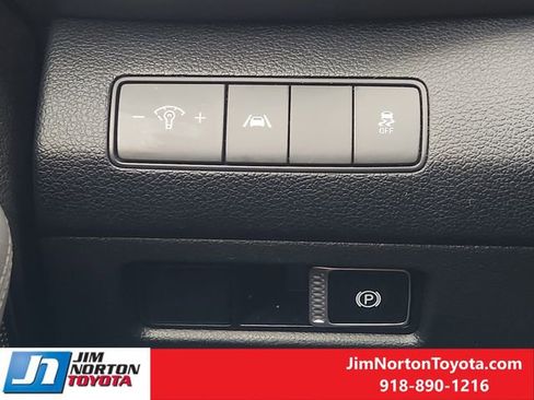 Used 2023 Hyundai Santa Fe SE image 24