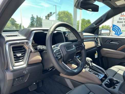New 2026 GMC Canyon Denali w/ LPO, Black Badging Package AWD/4WD image 21