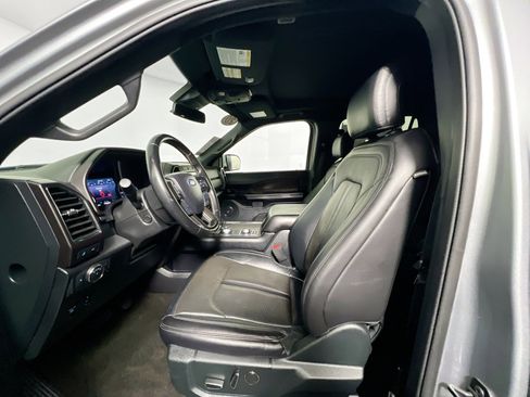 Used 2020 Ford Expedition Limited w/ Texas Edition Package AWD/4WD image 14