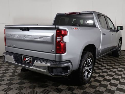 Used 2024 Chevrolet Silverado 1500 LT AWD/4WD image 9