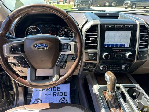 Used 2019 Ford F150 Limited w/ Trailer Tow Package image 12