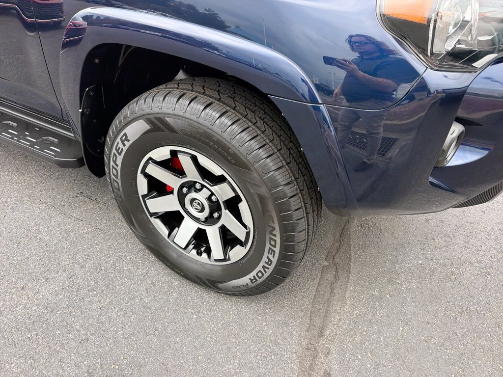 Used 2019 Toyota 4Runner TRD Off-Road Premium AWD/4WD image 16