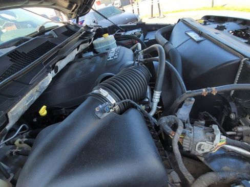 Used 2015 RAM 2500 Tradesman w/ Chrome Appearance Group AWD/4WD image 21