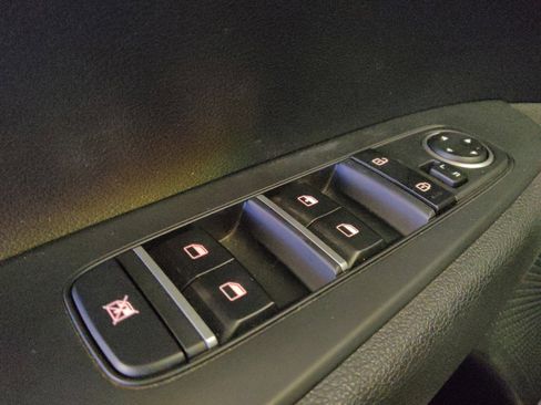 Used 2023 Kia Forte LXS FWD image 27