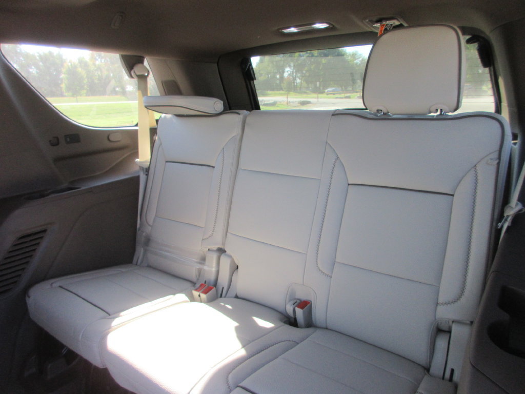 New 2027 GMC Yukon Denali w/ Sun & Power Step Package AWD/4WD image 13