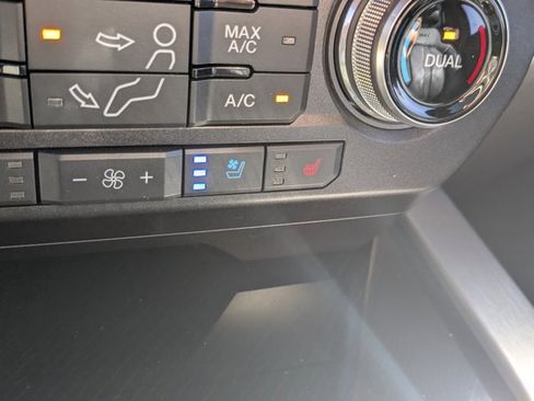 Used 2021 Ford F350 Platinum image 24