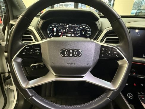 Used 2023 Audi Q4 e-tron Prestige image 15