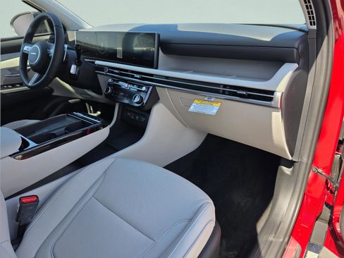 New 2026 Hyundai Tucson Limited image 18