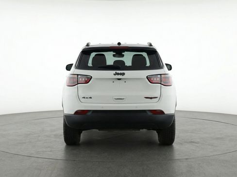 Used 2025 Jeep Compass Trailhawk image 7