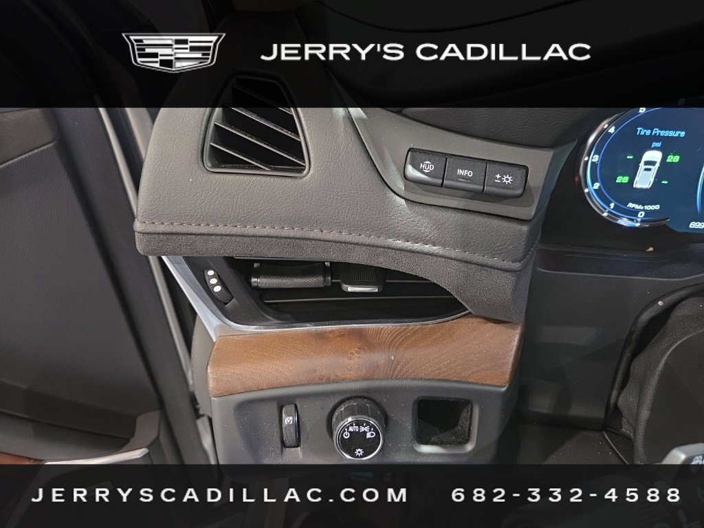Used 2019 Cadillac Escalade Premium Luxury RWD image 13