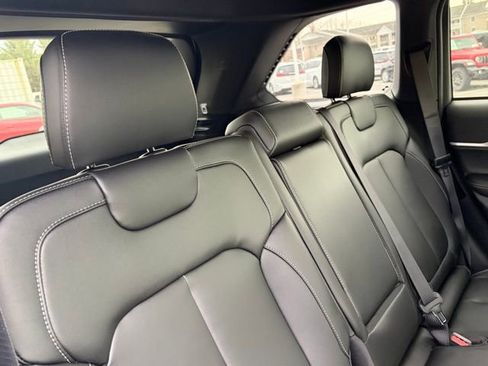 New 2026 Jeep Grand Cherokee Limited AWD/4WD image 33