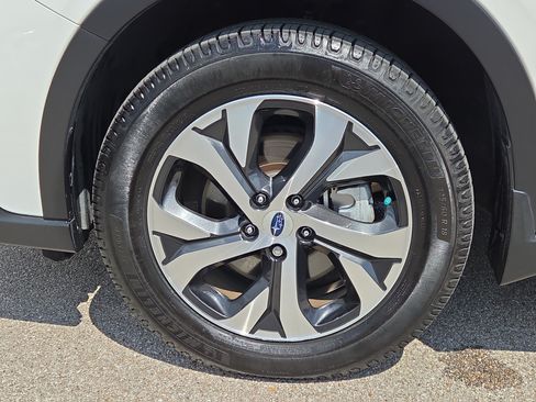 Used 2020 Subaru Outback Limited w/ Popular Package #2 AWD/4WD image 9