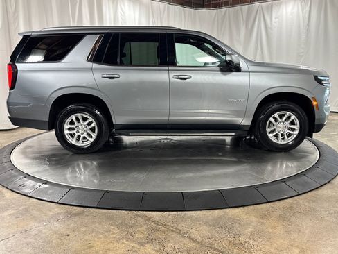 Used 2025 Chevrolet Tahoe LT AWD/4WD image 6
