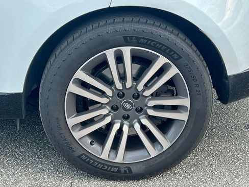 Used 2023 Land Rover Range Rover SE image 30