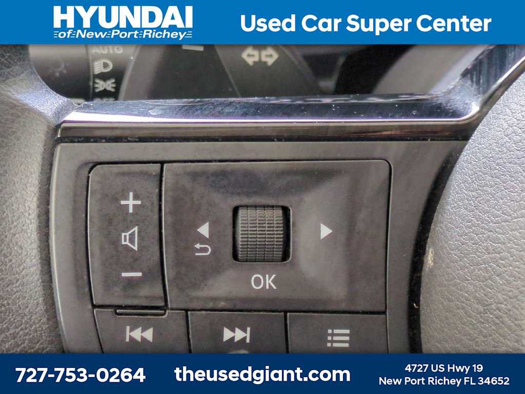 Used 2022 Nissan Pathfinder S FWD image 25