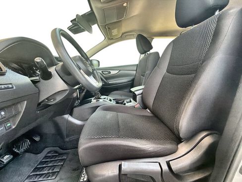 Used 2020 Nissan Rogue Sport S w/ Appearance Package FWD image 20