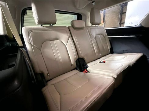 Certified 2024 Ford Expedition Max Limited RWD image 23