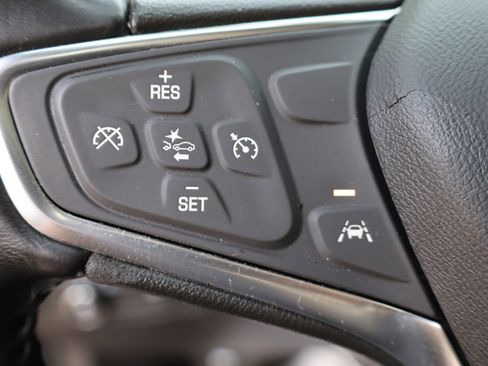 Used 2021 Chevrolet Equinox LT FWD image 25