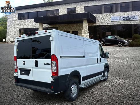 Used 2025 RAM ProMaster 2500 w/ U-Haul Equipment Group FWD image 5