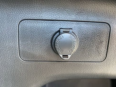 Used 2025 Toyota RAV4 XLE Premium w/ Weather Package AWD/4WD image 17