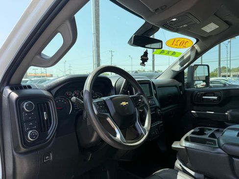 Used 2021 Chevrolet Silverado 2500 W/T w/ Gooseneck/5TH Wheel Package AWD/4WD image 7
