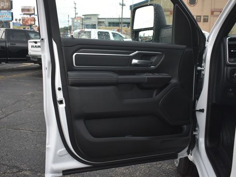 New 2026 RAM 1500 Big Horn AWD/4WD image 10