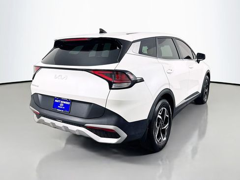 Used 2024 Kia Sportage LX FWD image 5