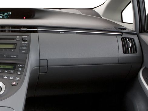 Used 2010 Toyota Prius Three image 18