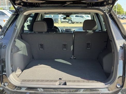 Used 2024 Chevrolet Equinox LS w/ Driver Confidence II Package FWD image 33