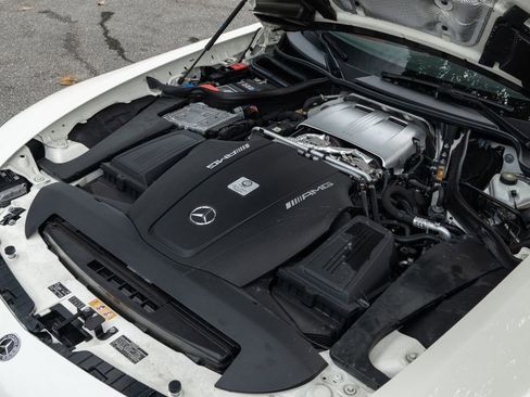 Used 2020 Mercedes-Benz AMG GT C image 30