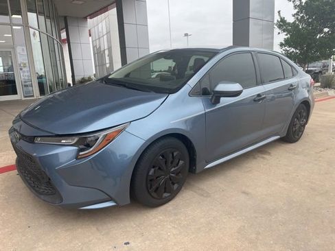 Used 2020 Toyota Corolla LE FWD image 1