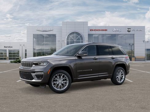 New 2025 Jeep Grand Cherokee Summit image 2