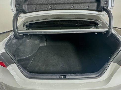 Used 2024 Toyota Camry LE FWD image 28