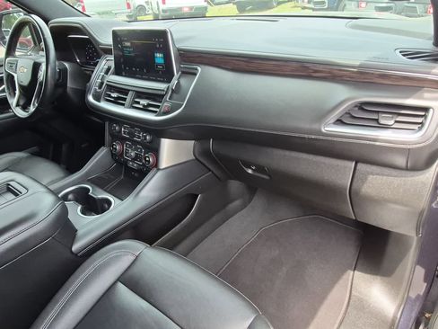 Used 2022 Chevrolet Tahoe LT w/ Luxury Package RWD image 29