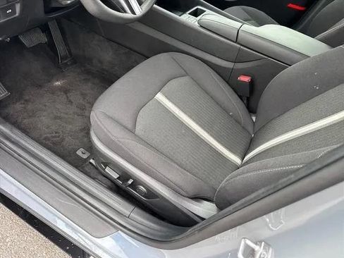 Used 2025 Hyundai Sonata SEL FWD image 12