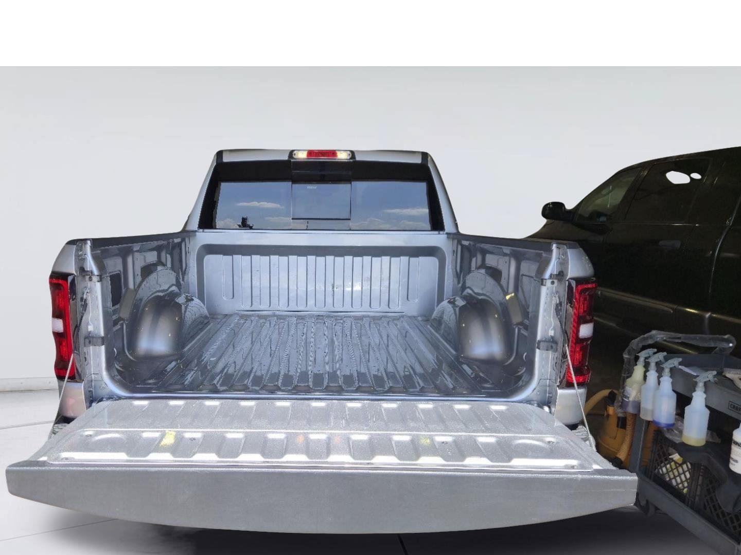 Used 2025 RAM 1500 Lone Star AWD/4WD image 23