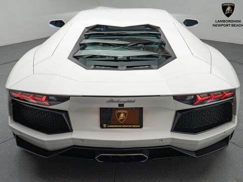 Used 2014 Lamborghini Aventador LP 700-4 image 18