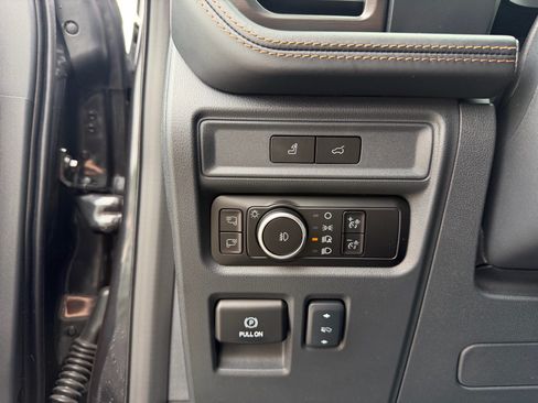 Used 2023 Ford Expedition Platinum AWD/4WD image 28