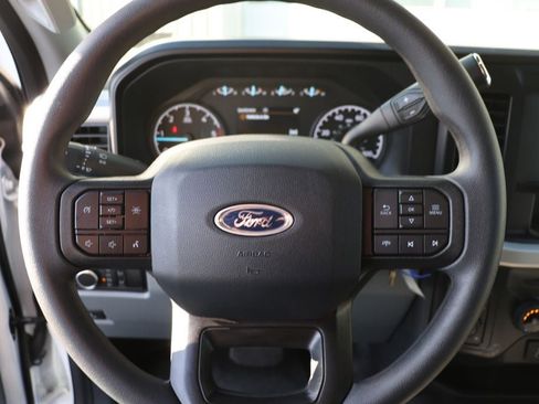 Used 2024 Ford F550 4x4 Regular Cab Super Duty image 18