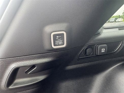 New 2025 Jeep Grand Cherokee Limited image 10