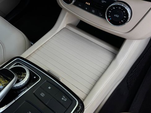 Used 2018 Mercedes-Benz GLE 350 4MATIC image 32