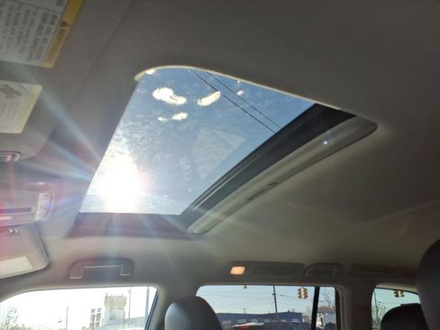 Used 2020 Nissan Armada SL w/ Premium Package image 14