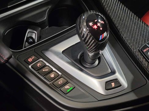 Used 2018 BMW M4 Coupe RWD image 25
