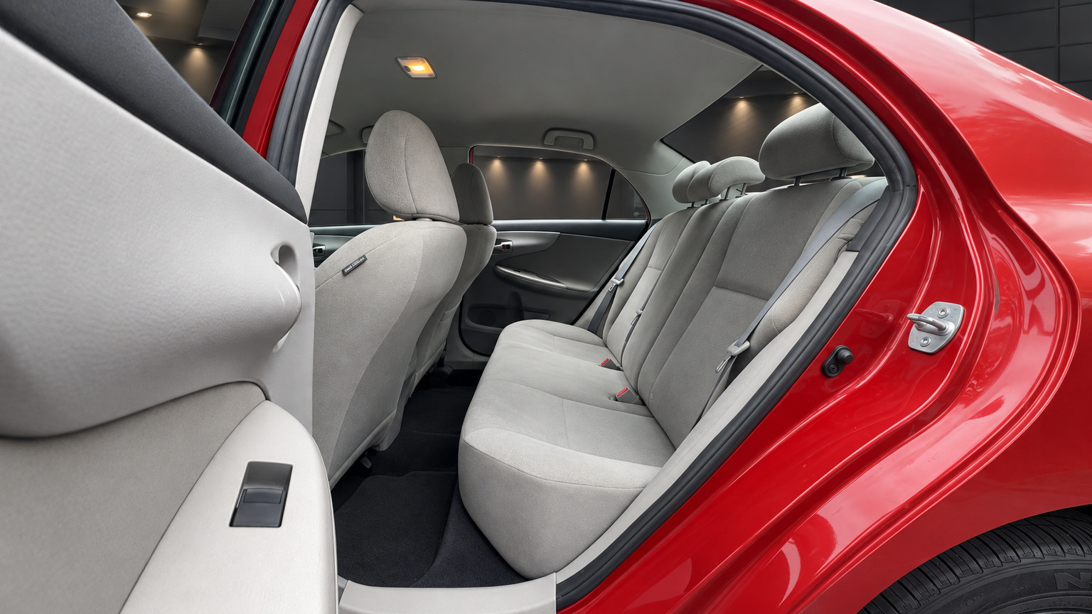 Used 2013 Toyota Corolla LE FWD image 10