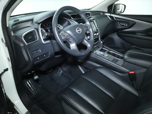 Certified 2024 Nissan Murano SV w/ SV Midnight Edition Package AWD/4WD image 19