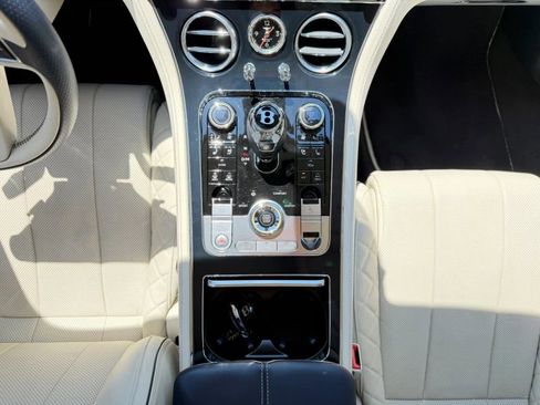 Used 2020 Bentley Continental GT AWD/4WD image 24