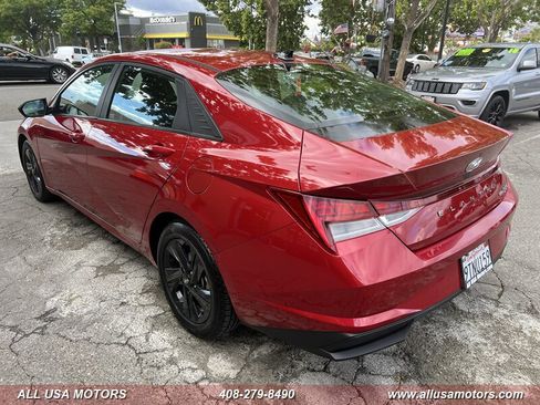 Used 2022 Hyundai Elantra Blue FWD image 7