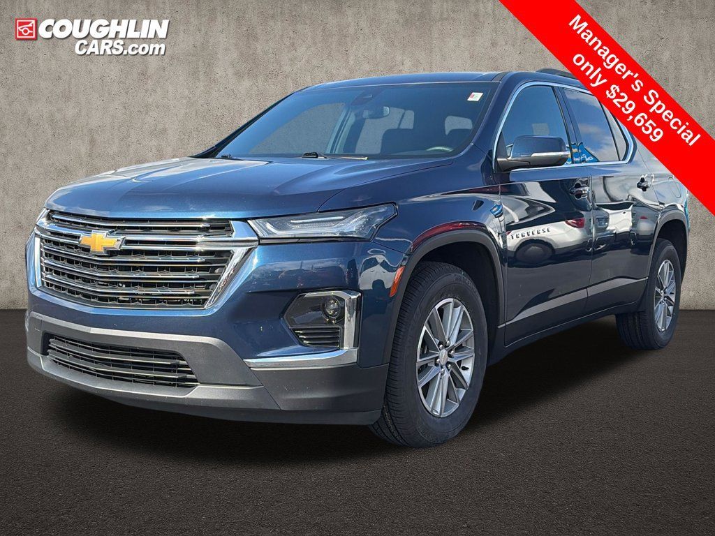 Used 2023 Chevrolet Traverse LT AWD/4WD image 3