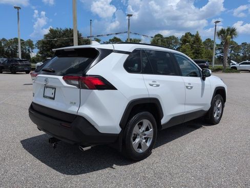 Used 2024 Toyota RAV4 XLE w/ Convenience Package FWD image 5