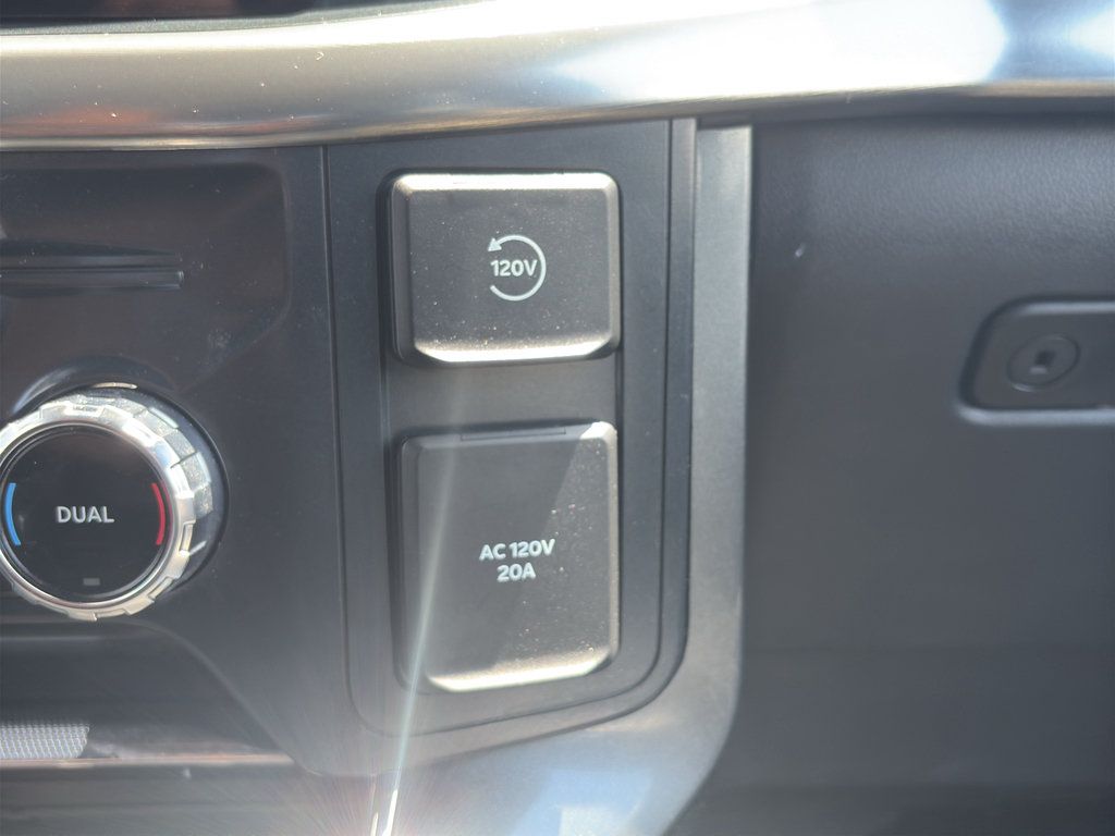 Used 2022 Ford F150 Lariat w/ Equipment Group 502A High AWD/4WD image 27